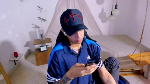 B R A N D online show from May 25, 2:29 am
