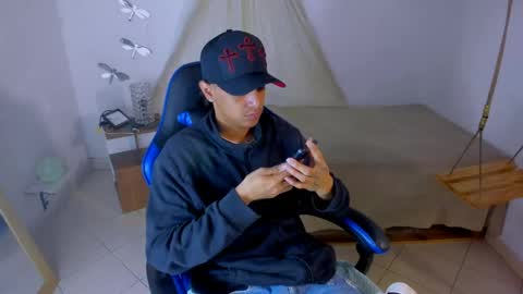 B R A N D online show from April 25, 1:41 pm
