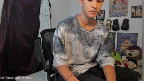 Brandon Stone online show from May 5, 11:27 pm