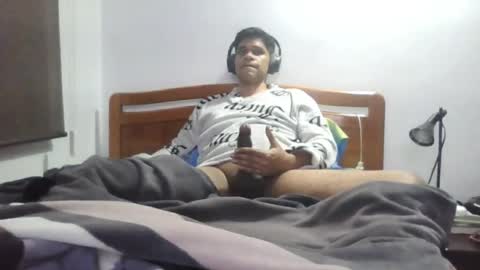 breaendemica online show from May 8, 3:18 am