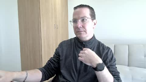 Brett online show from May 23, 10:10 am