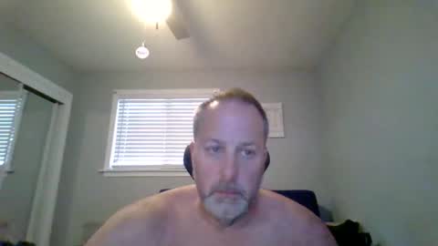 hey online show from April 30, 8:57 pm
