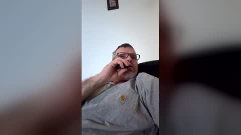 brian38431 online show from December 23, 10:24 am