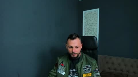 Brian online show from May 18, 4:18 am