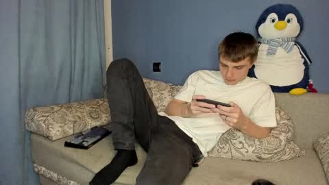 bristlebback online show from May 9, 5:03 pm