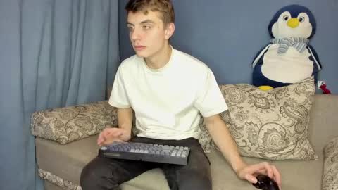 bristlebback online show from May 8, 4:51 pm