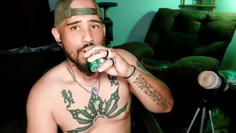 brownboyt online show from May 18, 12:29 am