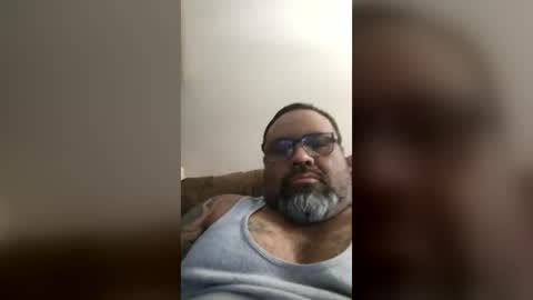 brownlatino69 online show from July 31, 9:20 am