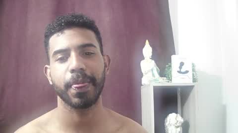 bruce_1111 online show from August 2, 3:21 pm