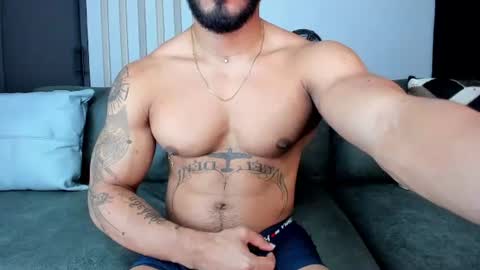 bruce roldan online show from June 13, 1:14 am