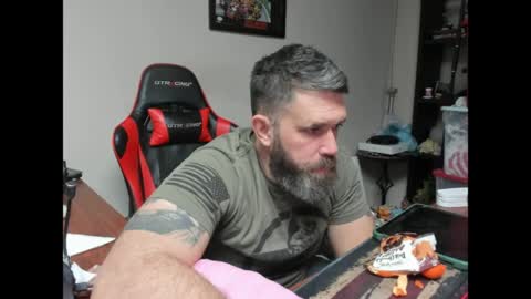 BRUTALMASTER1983 online show from May 1, 6:32 pm