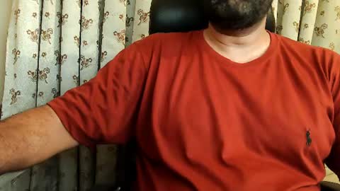Hairy Arabian online show from July 13, 6:32 pm