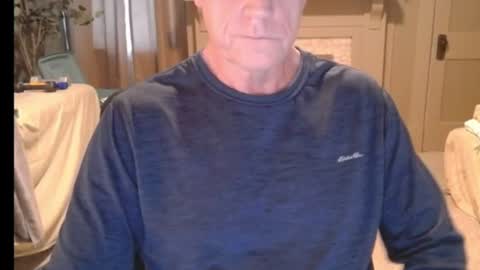 Miles online show from July 23, 10:34 am