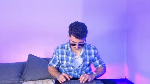 caius online show from July 23, 12:58 am