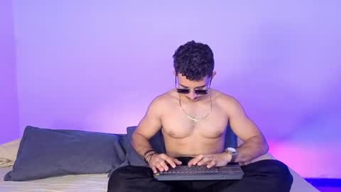 caius online show from July 23, 1:58 am