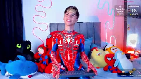 callum online show from May 8, 6:25 am