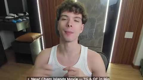 Hey I am Calvin  online show from July 28, 4:39 pm