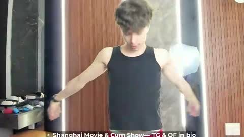 Hey I am Calvin  online show from July 15, 3:40 pm