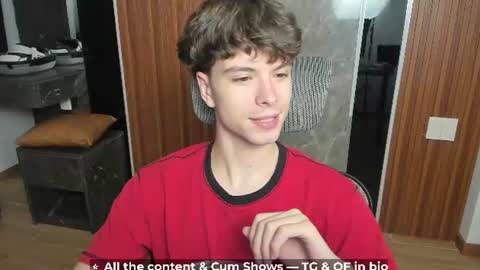 Hey I am Calvin  online show from June 20, 5:29 pm