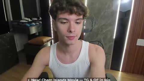 Hey I am Calvin  online show from July 28, 6:20 pm