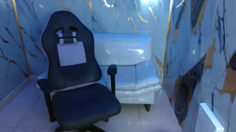 cam_xman online show from May 16, 4:32 am