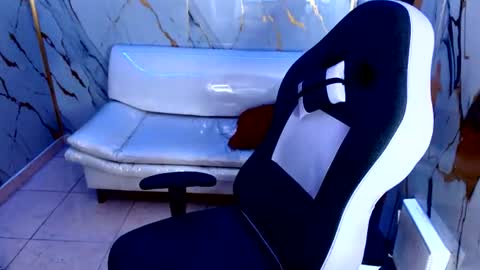cam_xman online show from June 29, 1:33 pm