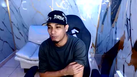 cam_xman online show from June 16, 1:57 pm