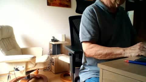 camcologne online show from May 5, 9:00 am