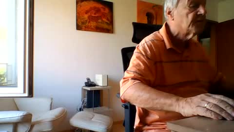 camcologne online show from August 7, 8:43 am