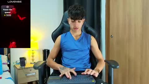 Camilo Bass online show from May 22, 1:54 am