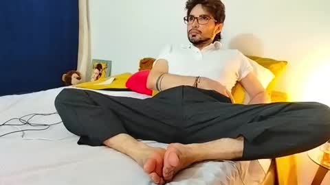 camilo online show from May 17, 11:34 pm