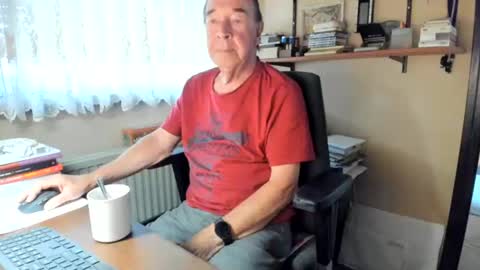 Cammee online show from August 4, 6:41 am