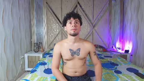 candy_twinkboy online show from July 8, 1:20 am