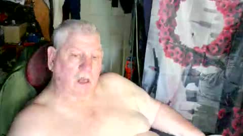 canoelicker69 online show from May 18, 5:39 pm