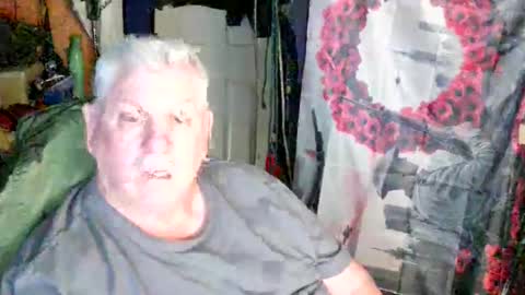 canoelicker69 online show from April 29, 7:31 pm