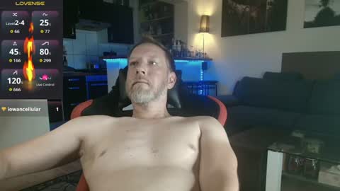 capri83 online show from June 23, 3:37 pm