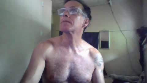 captainfox_ online show from June 3, 6:46 pm