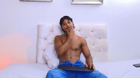 CASSIAN GOLD online show from May 5, 4:51 pm