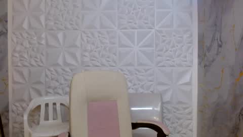 chacorta_ online show from June 25, 12:32 pm