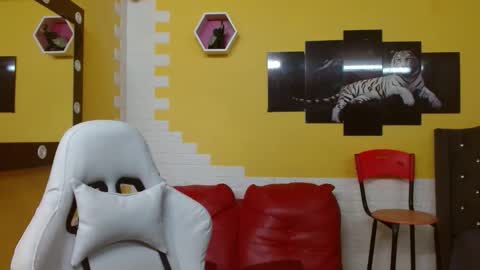 chacorta_ online show from May 6, 2:01 am