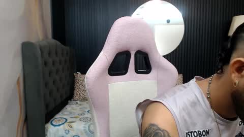 chacorta_ online show from May 4, 1:02 pm