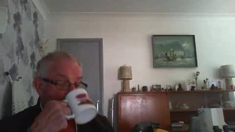 Champers online show from May 4, 12:07 pm