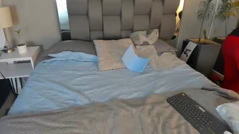 Charlie Musk online show from July 25, 11:51 am