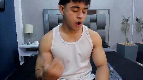 Charlie Musk online show from August 5, 11:37 am