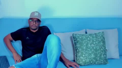 charlie_p_ online show from July 16, 2:40 am