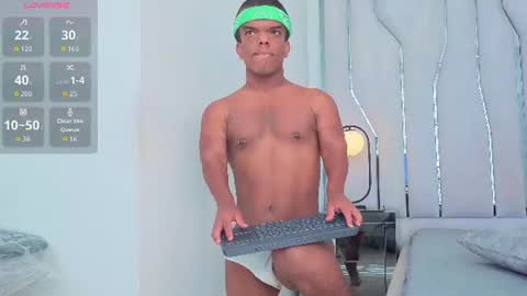 charlie_walkerr online show from July 25, 7:54 pm