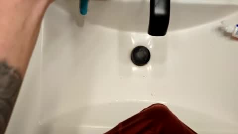 chaturbrownie online show from June 14, 5:42 am