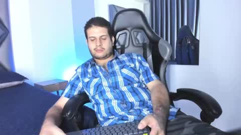 Willix  online show from June 9, 3:41 am