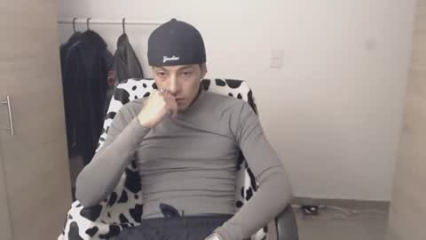 chomelo online show from July 25, 1:02 am