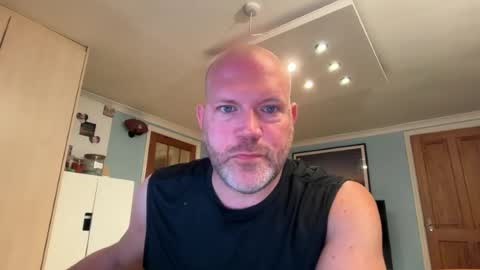 chris_buter online show from June 28, 9:43 pm
